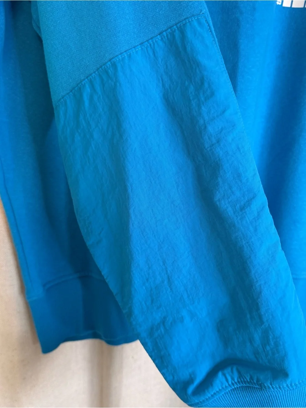 The North Face Coordinates Crew Sweatshirt  Mens Acoustic Blue Print Logo